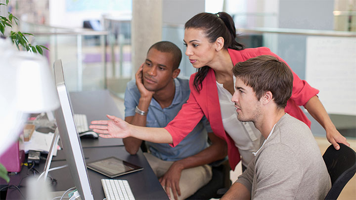 نرم‌افزار مدیریت منابع انسانی