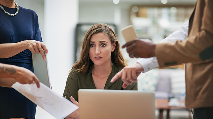 مقاومت در برابر بازخورد سازنده